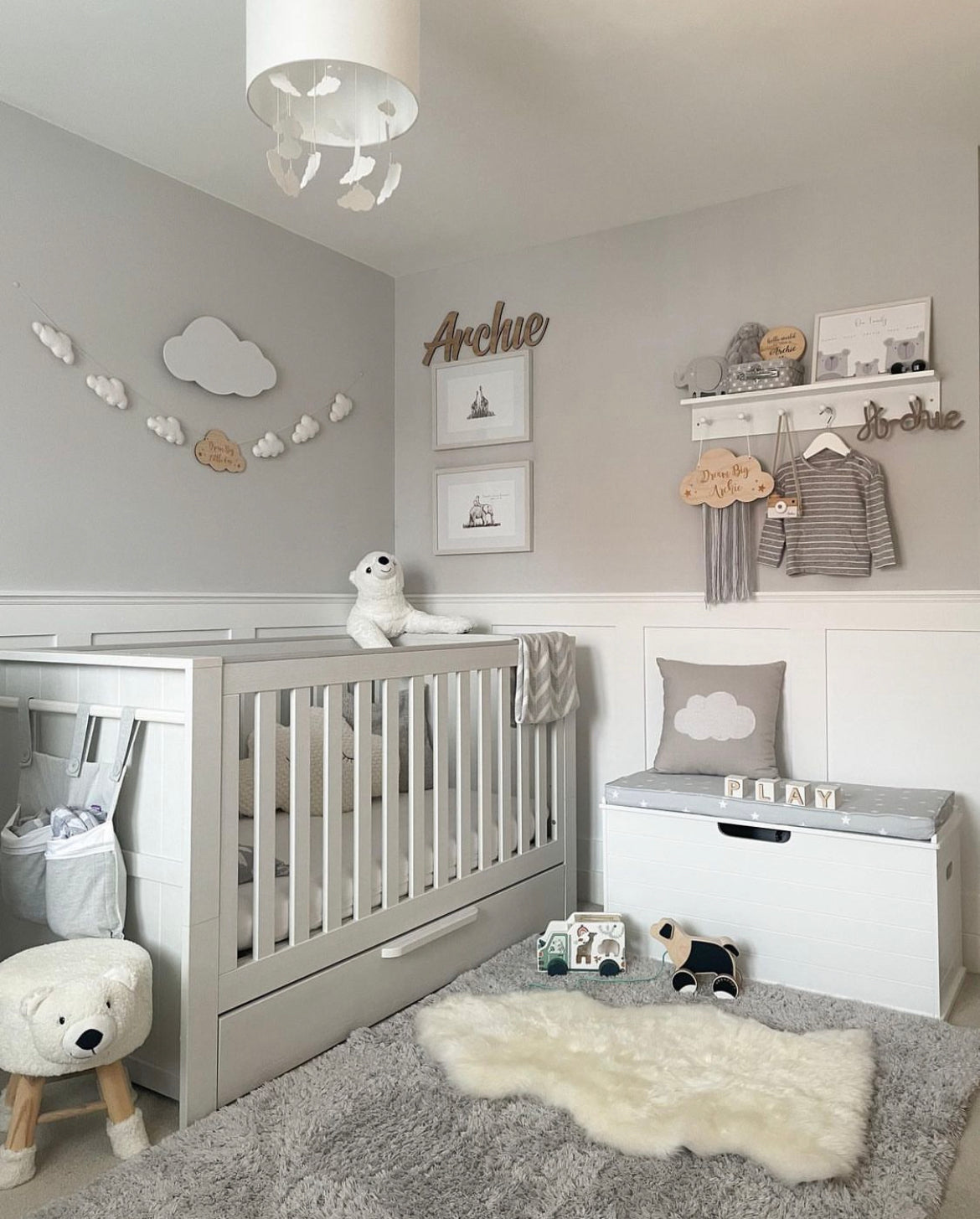 Dream Big Little One Cloud Bunting