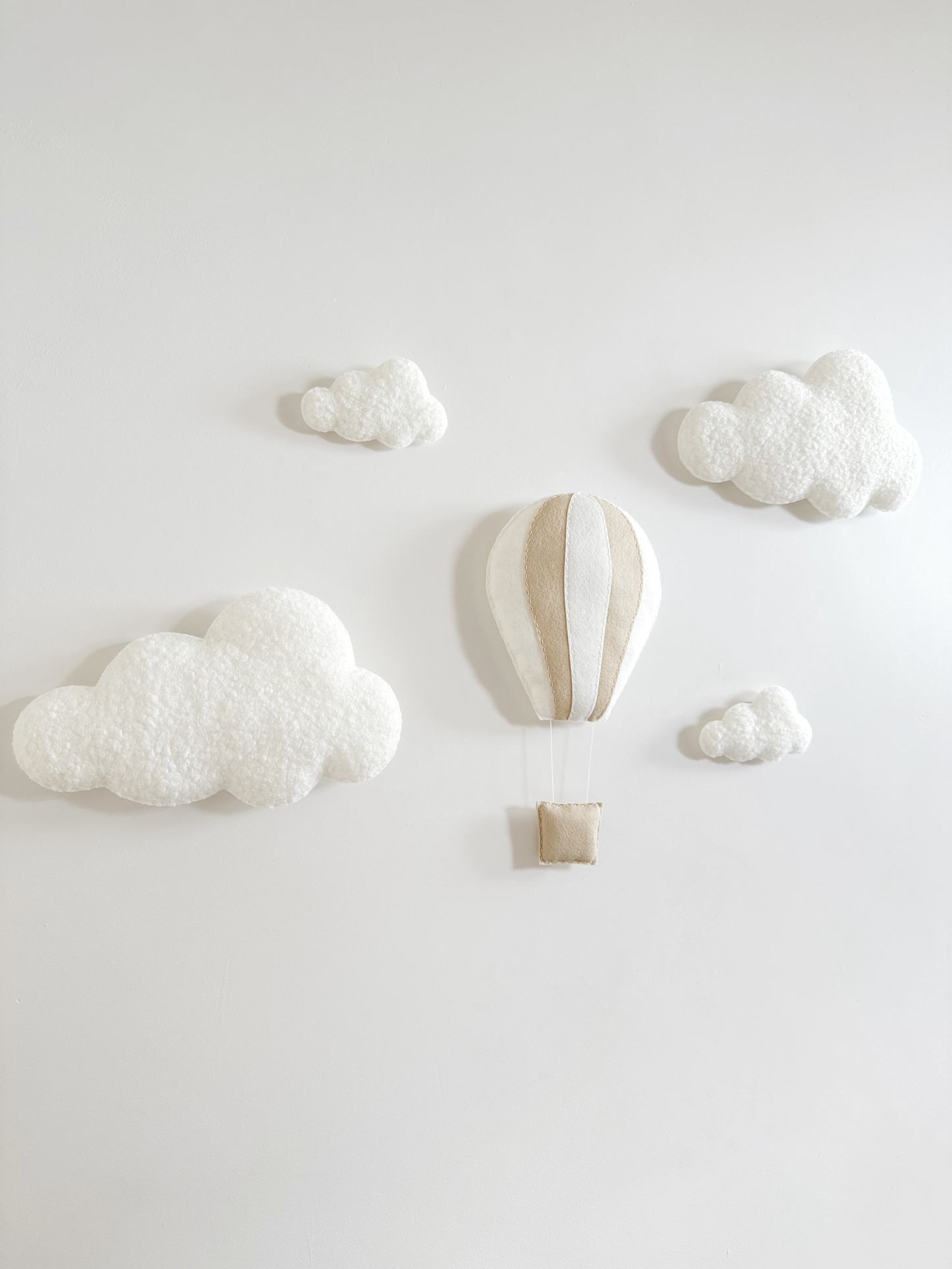 Layered Felt Hot Air Balloon & 4 Bouclé Clouds Wall Display Set - Neutral