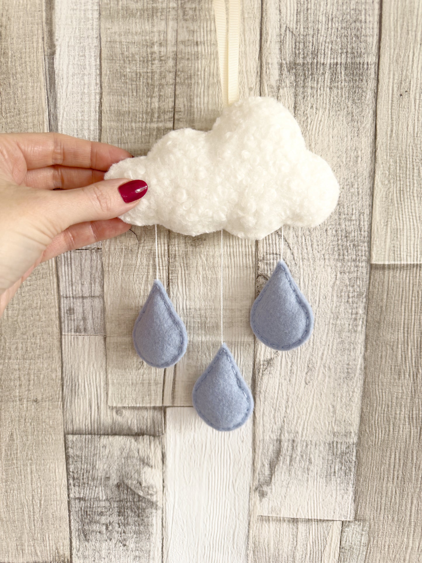 Small Bouclé Cloud & Raindrops Wall Hanger - Ivory & Baby Blue