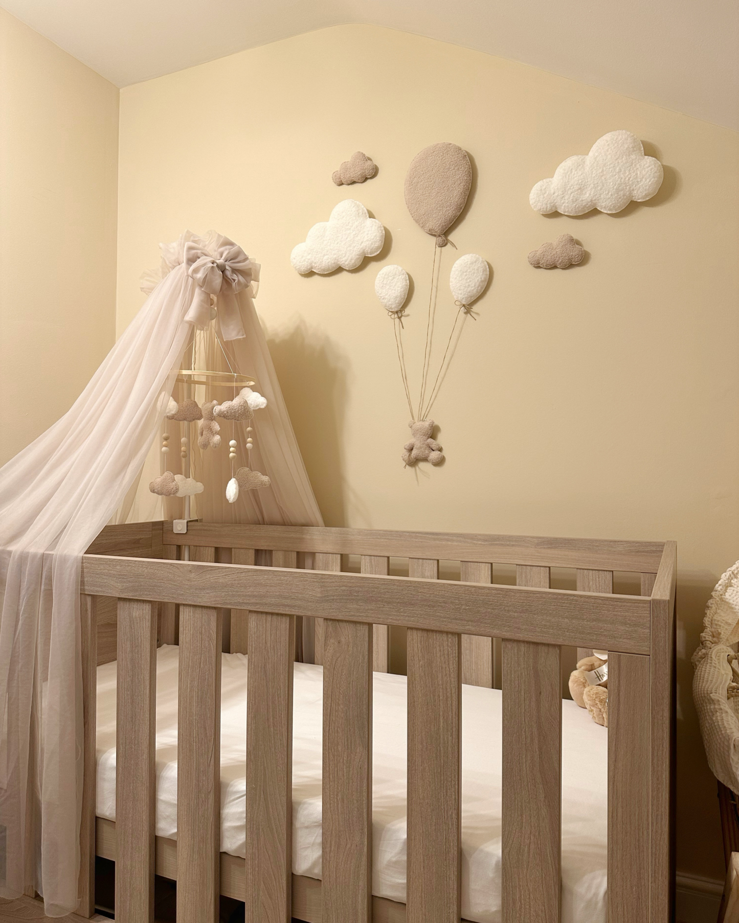 Balloons & Clouds Wall Display Set #2 - 3 Balloons - Small Teddy Bear - Ivory & Ecru Bouclé