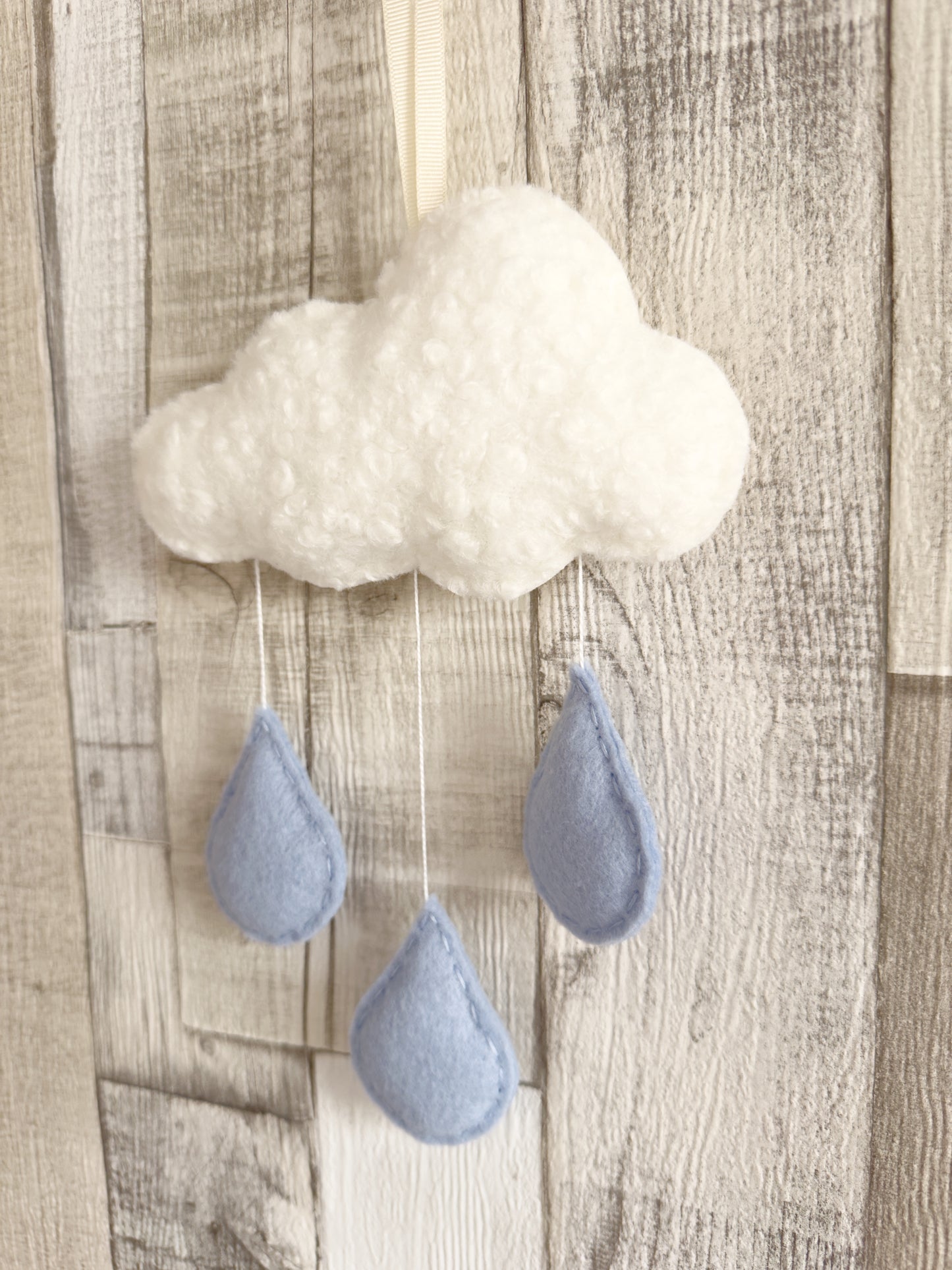 Small Bouclé Cloud & Raindrops Wall Hanger - Ivory & Baby Blue