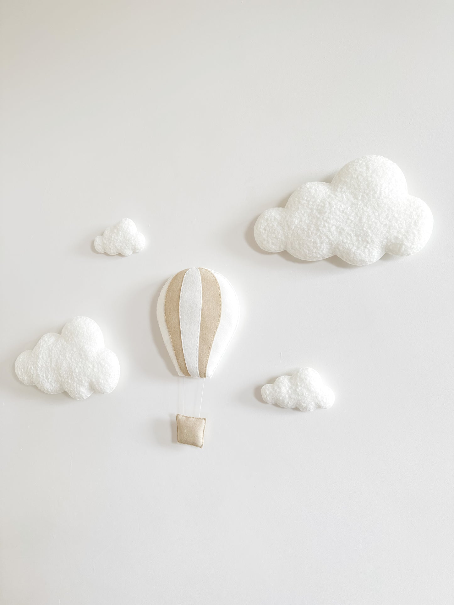 Layered Felt Hot Air Balloon & 4 Bouclé Clouds Wall Display Set - Neutral