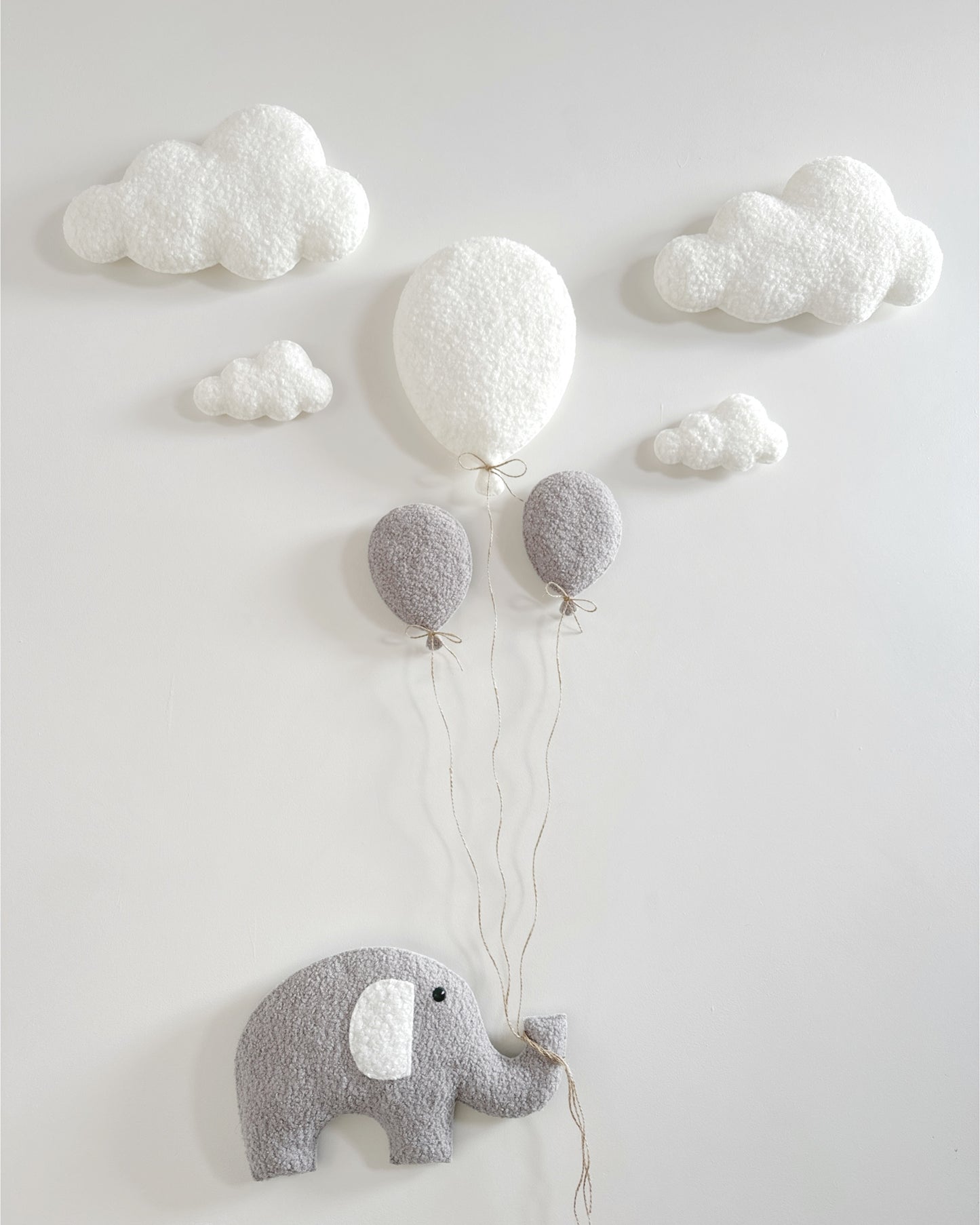 Balloons & Clouds Wall Display Set - 3 Balloons - XL Elephant - Ivory & Light Grey Bouclé