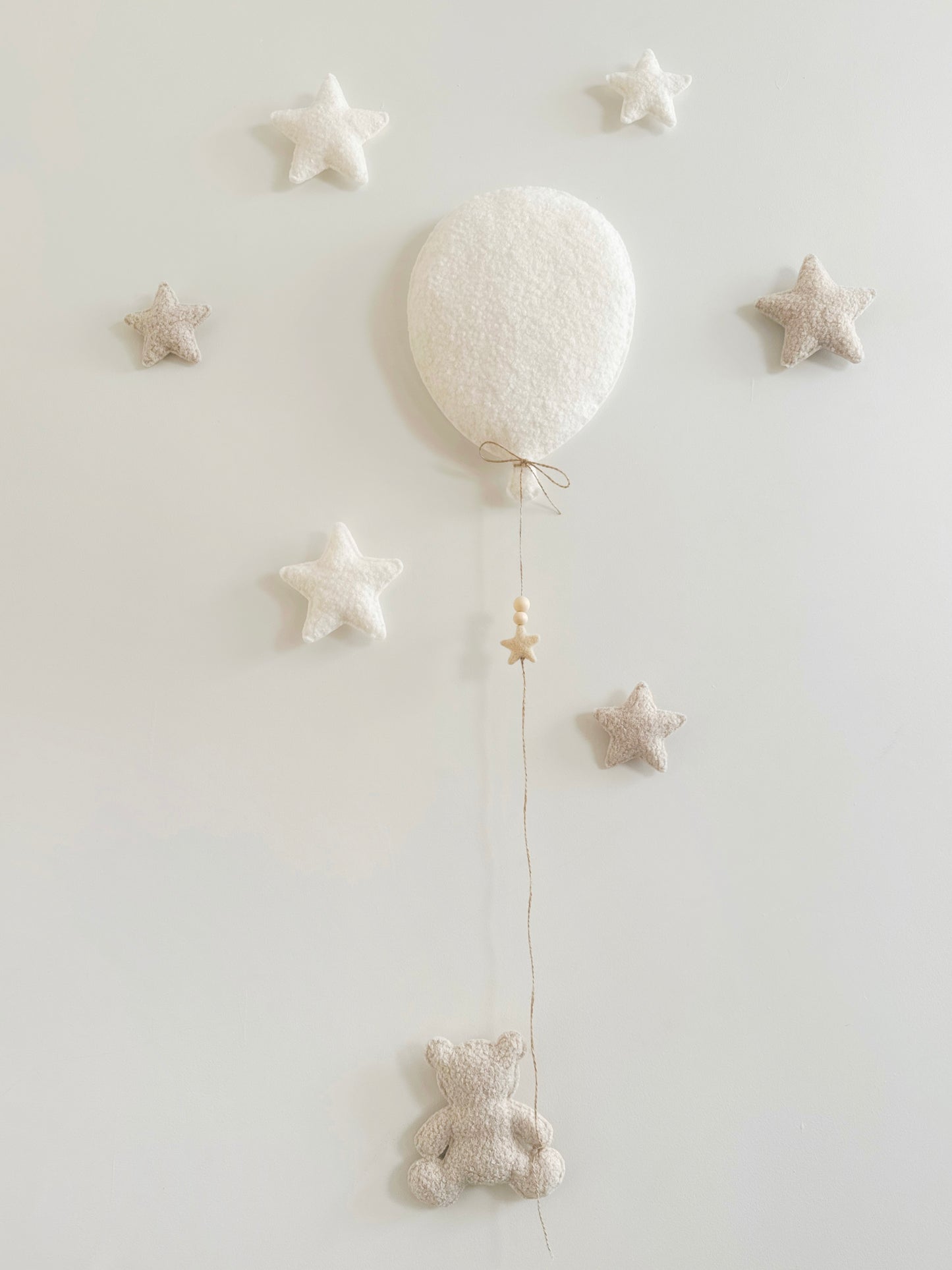 Balloon & Stars Wall Display Set  - Small Teddy Bear - Ivory & Ecru Bouclé