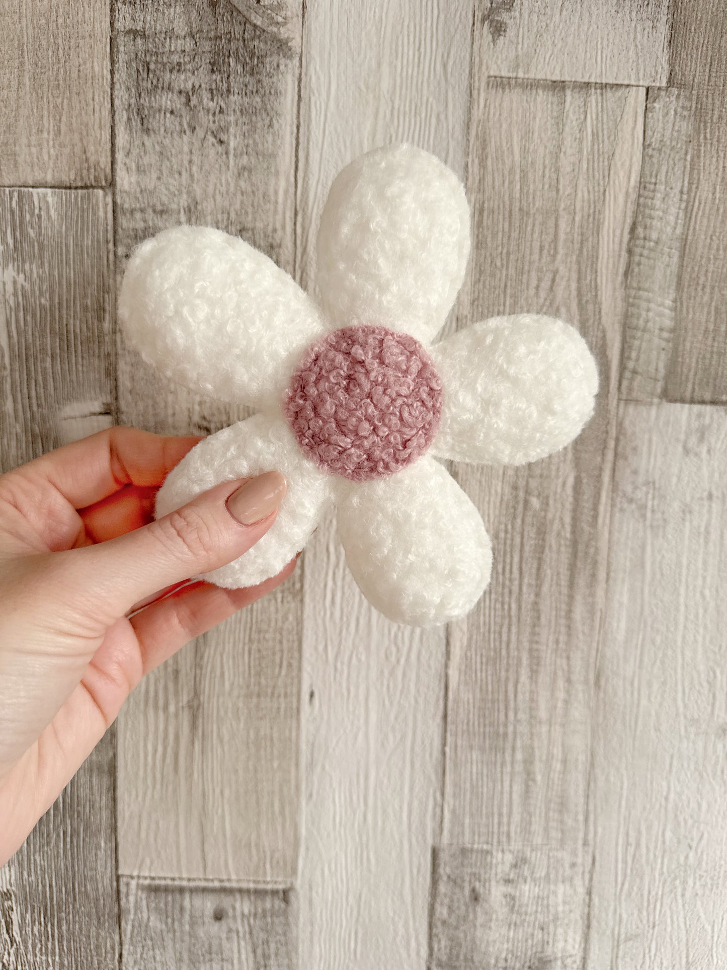 Medium Individual Bouclé Daisy Wall Decoration